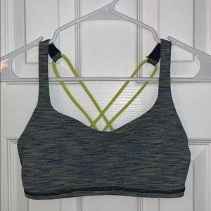 Lululemon sports bra